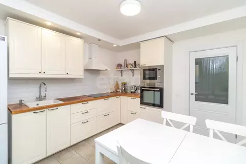 2-к кв. Тюменская область, Тюмень проезд Тихий, 2 (56.4 м)