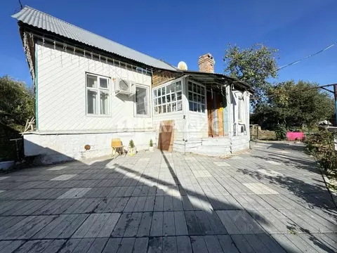 Дом в Саратовская область, Балаково Коммунарная ул., 18 (50 м)