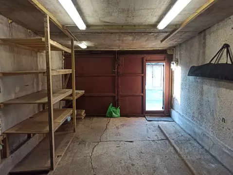 Гараж в Ленинградская область, Всеволожский район, д. Новое Девяткино  ...