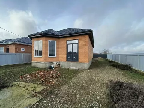 Дом в Краснодарский край, Усть-Лабинск  (88 м)