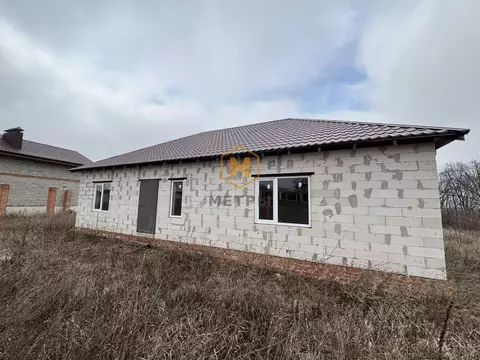 Дом в Белгородская область, Белгородский район, Головинское с/пос, с. ...