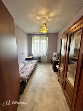 Продается 4-комнатная квартира