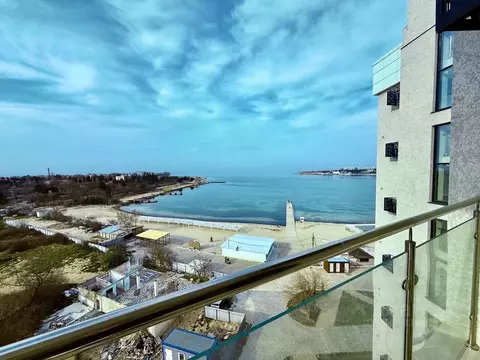 3-к кв. Севастополь ул. Пляж Омега, 39с1 (92.2 м)