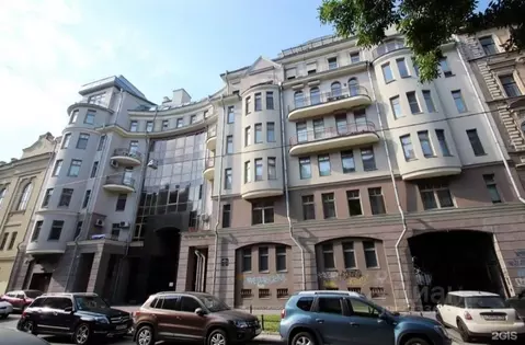 Гараж в Санкт-Петербург 13-я Васильевского острова линия, 42 (18 м)