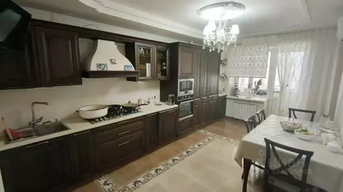 4-к кв. Астраханская область, Астрахань ул. Марии Максаковой, 79/106 ...