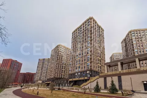 3-к кв. Москва Краснобогатырская ул., 40 (77.1 м)