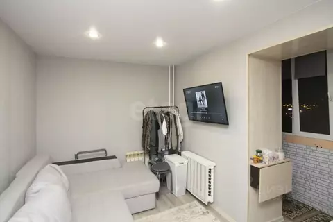 Студия Тюменская область, Тюмень ул. Республики, 246 (13.9 м)