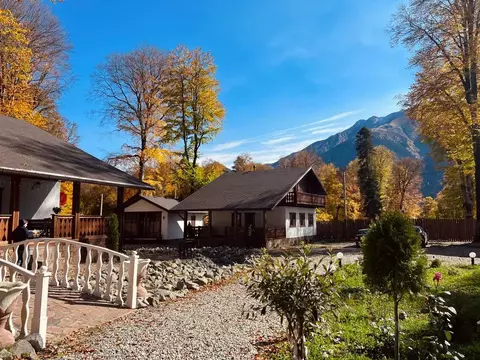 Дом в Карачаево-Черкесия, Зеленчукский район, с. Архыз  (160 м)