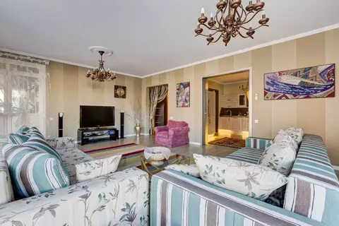 4-к кв. Санкт-Петербург Каменноостровский просп., 56к2 (180.0 м)