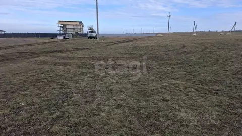 Участок в Крым, Ленинский район, Семисотское с/пос, с. Каменское ул. ...