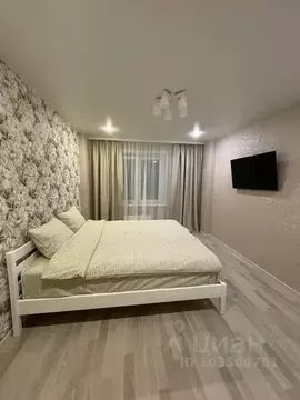 2-к кв. Владимирская область, Владимир просп. Строителей, 9к2 (80.0 м)