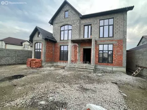 Дом в Махачкала, проспект Насрутдинова (380 м)