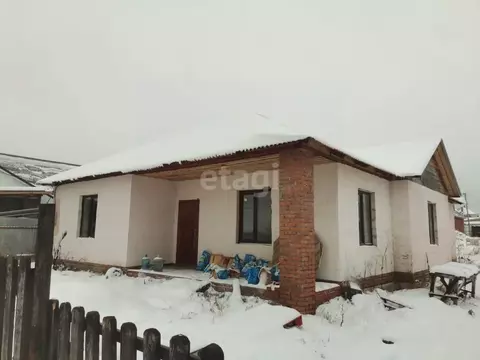 Дом в Башкортостан, Иглинский район, Акбердинский сельсовет, с. ...