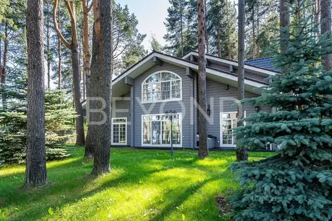 Дом в Ленинградская область, Всеволожский район, Бугровское городское ...