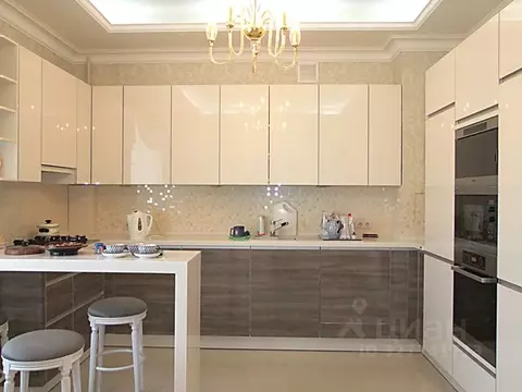 4-к кв. Москва ул. Александра Невского, 19-25 (140.0 м)