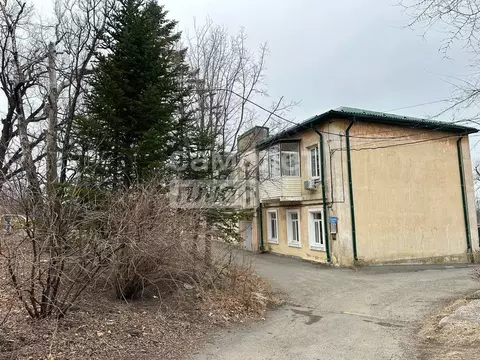 3-к кв. Приморский край, Владивосток ул. Есенина, 74 (68.2 м)