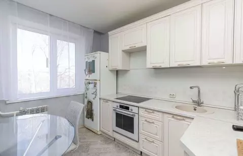 3-к кв. Тюменская область, Тюмень Профсоюзная ул., 32 (65.3 м)