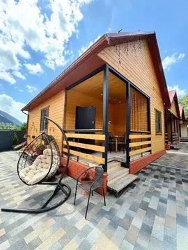 Дом в Карачаево-Черкесия, Зеленчукский район, с. Архыз ул. Курджиева, ...