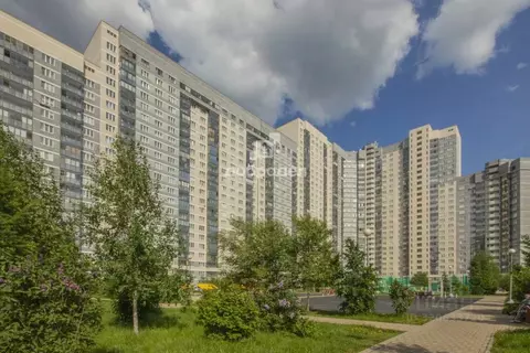 2-к кв. Свердловская область, Екатеринбург ул. М.Н. Михеева, 2 (62.9 ...