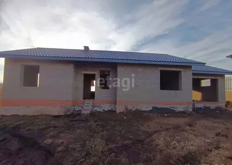 Дом в Башкортостан, Стерлитамакский район, Казадаевский сельсовет, д. ...