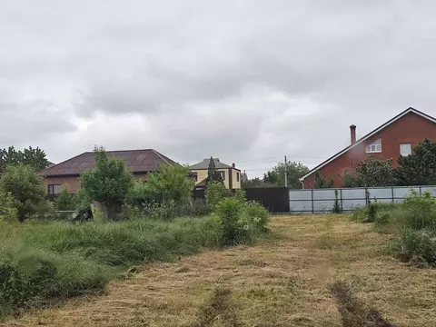 Участок в Ростовская область, Мясниковский район, с. Чалтырь ул. ...