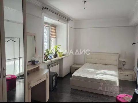 4-к кв. Бурятия, Улан-Удэ ул. Бабушкина, 32 (97.8 м)