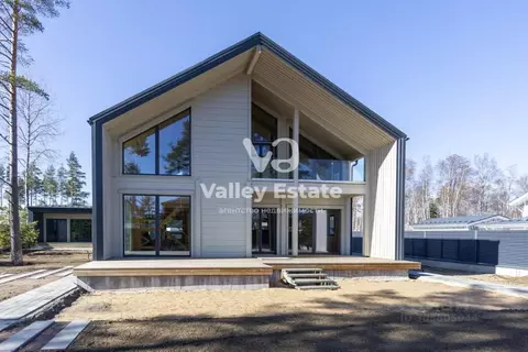 Дом в Ленинградская область, Выборгский район, Первомайское с/пос, ...