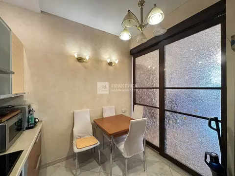 Продается 3-комнатная квартира