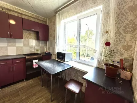 2-к кв. Самарская область, Новокуйбышевск Молодогвардейская ул., 7 ...