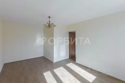 1-к кв. Тюменская область, Тюмень Малая Боровская ул., 38/5 (35.2 м)