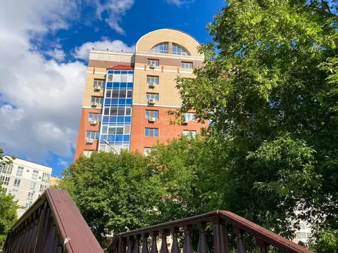 Гараж в Тюменская область, Тюмень ул. Свердлова, 2к1 (25 м)