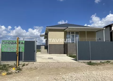 Дом в Крым, Симферопольский район, Добровское с/пос, с. Краснолесье ...