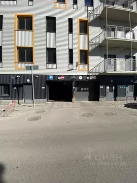 Гараж в Санкт-Петербург ул. Лагоды, 1 (13 м)