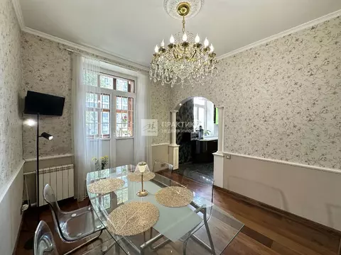 Продается 4-комнатная квартира