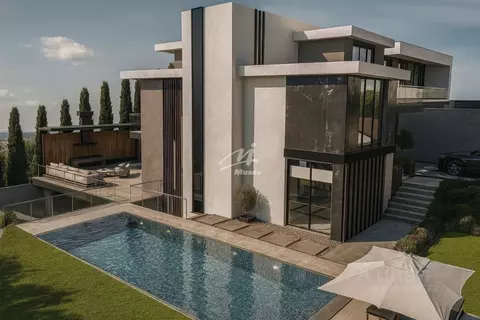 Коттедж в Севастополь ул. Коралловая, 1 (255 м)