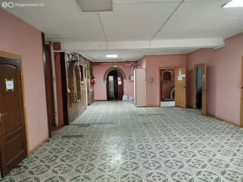 Помещение свободного назначения (400 м)