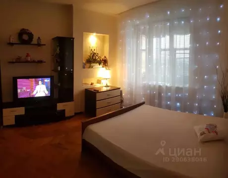 1-к кв. Курская область, Курск ул. Серафима Саровского, 5 (37.0 м)