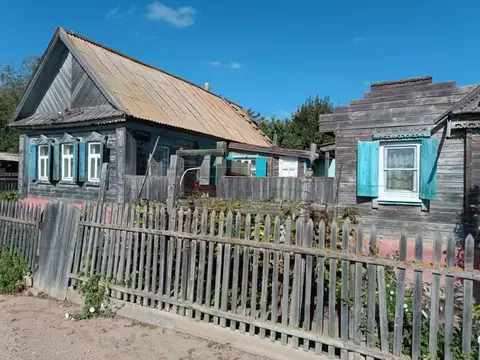 Дом в Астраханская область, Икрянинский район, пос. Троицкий ул. ...