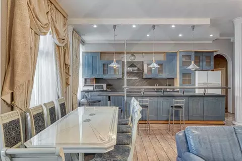 5-к кв. Москва ул. Знаменка, 15 (170.0 м)