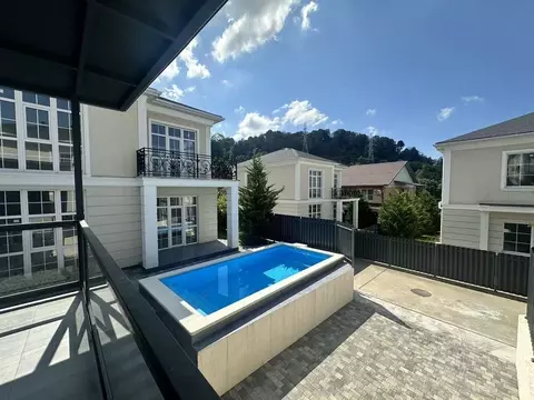 Дом в Краснодарский край, Сочи городской округ, с. Черешня ул. ...