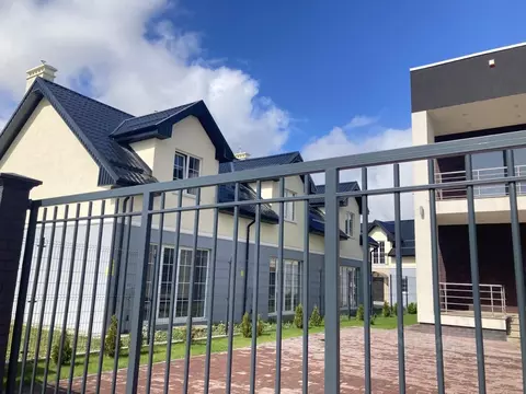 Таунхаус в Калининградская область, Гурьевск проезд Лазурный (106 м)