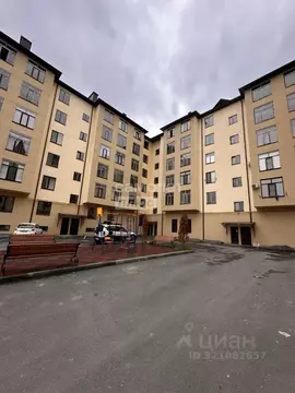 2-к кв. Кабардино-Балкария, Нальчик ул. Мовсисяна, 21 (65.0 м)