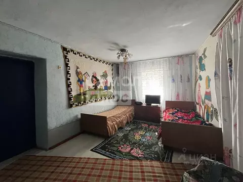 Дом в Курская область, Медвенский район, Нижнереутчанский сельсовет, ...