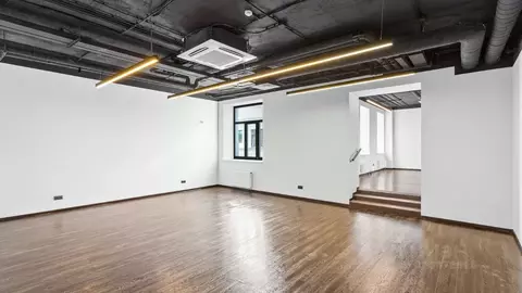 Офис в Санкт-Петербург Миллионная ул., 6 (131 м)