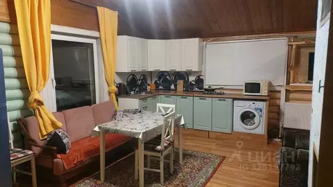 Дом в Ленинградская область, Выборгский район, Рощинское городское ...