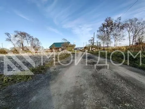 Участок в Сахалинская область, Долинский городской округ, с. Сокол ул. ...