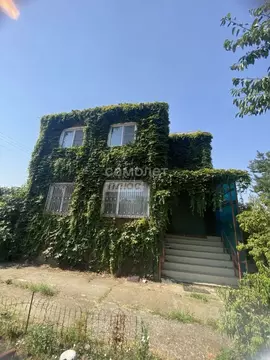 Дом в Адыгея, Тахтамукайский район, Яблоновское городское поселение, ...