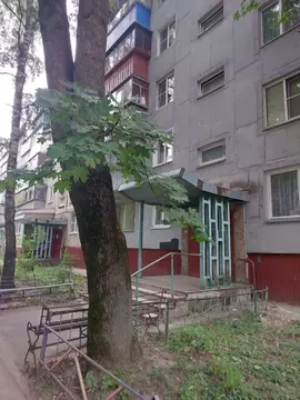 3-к кв. Курская область, Курск Курского завода тракторных запчастей ...