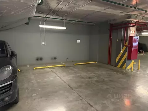 Гараж в Москва Береговой проезд, 5Ак1 (14 м)