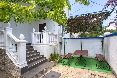 Дом в Краснодарский край, Геленджик Красноармейская ул. (188 м)